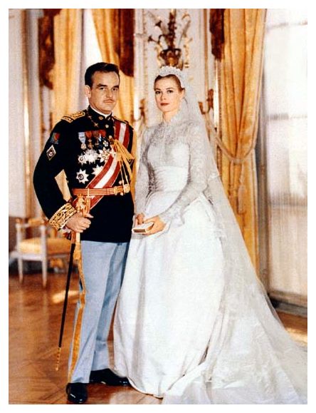 princess diana wedding gown. Princess Diana